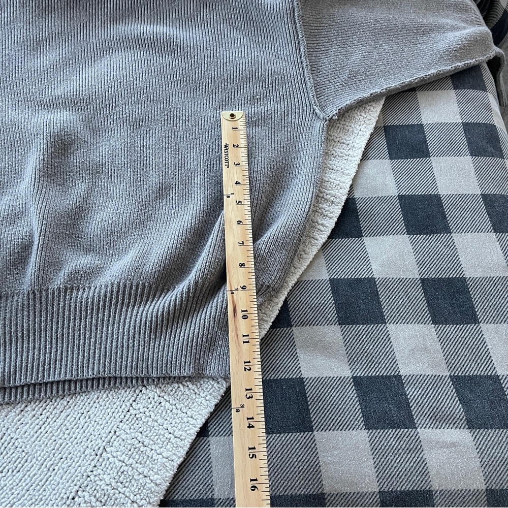 Free People Women’s Gray Women's Crew Neck Sweater XS - Picture 12 of 16
